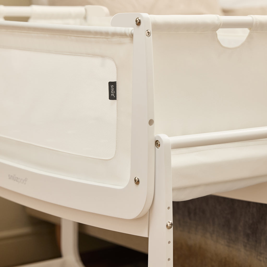 SnuzPod5 Bedside Bassinet White