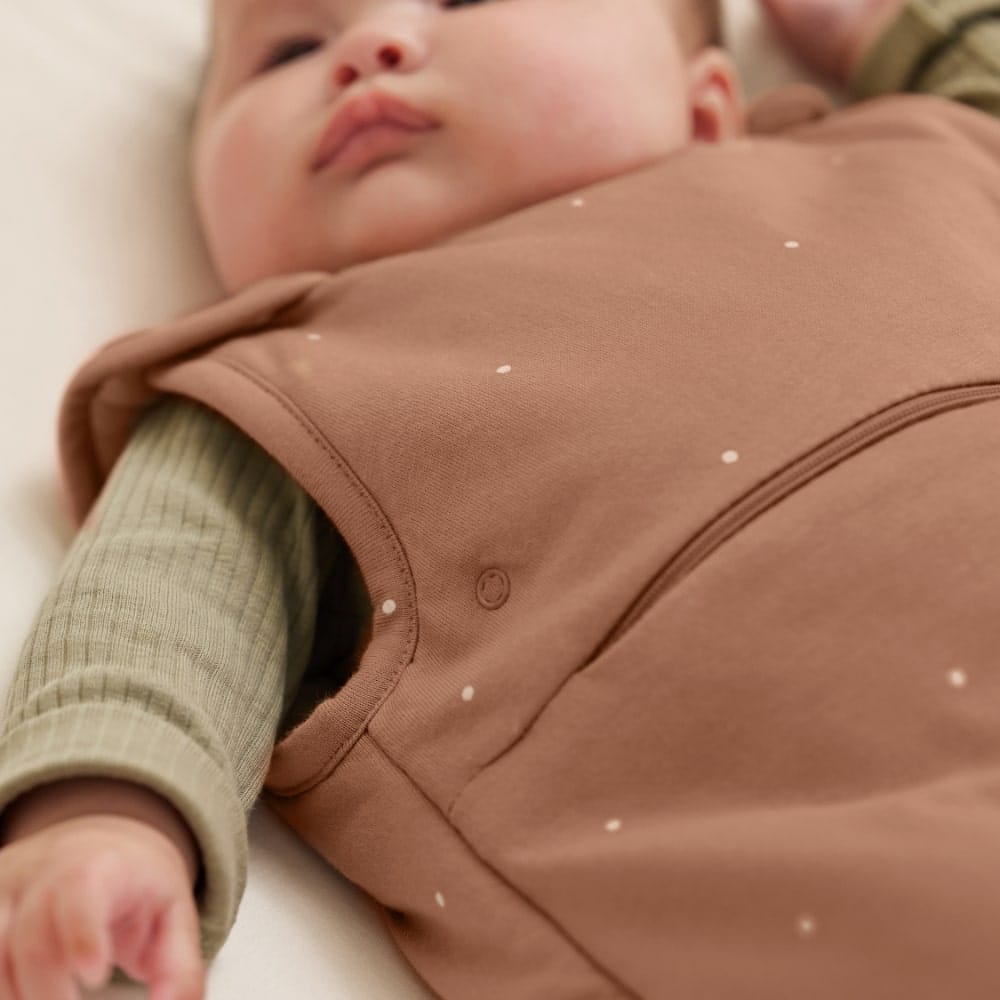 SnuzPouch 0-6 months, 1.0 Tog Sleeping Bag - Blush Dot