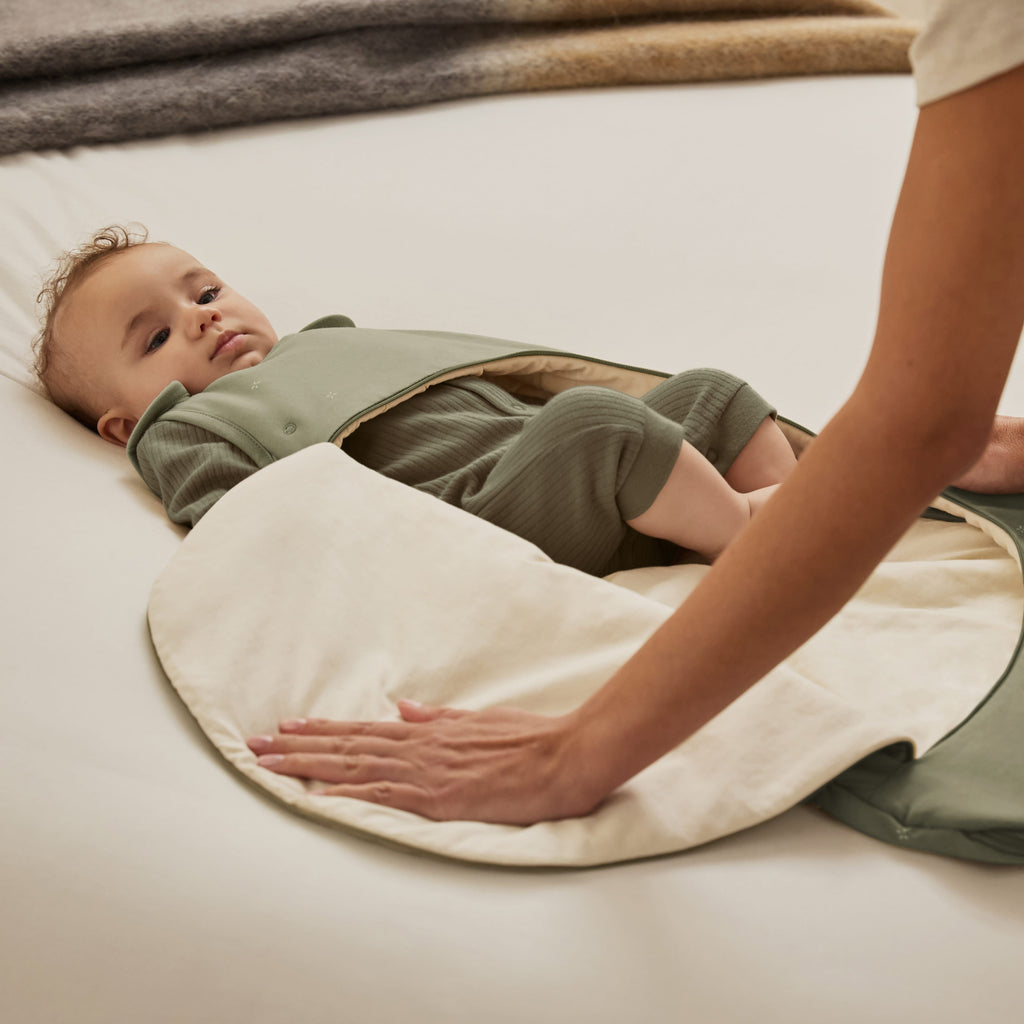 SnuzPouch 0-6 months, 2.5 Tog Sleeping Bag - Sage Cross